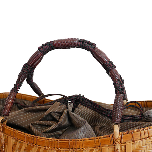 P1260981 宝重 竹波網代編みバッグ