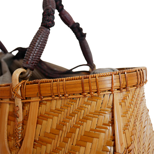 P1260984 宝重 竹波網代編みバッグ