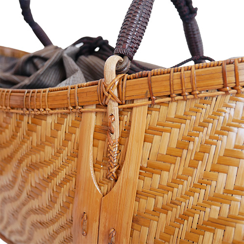 P1260985 宝重 竹波網代編みバッグ