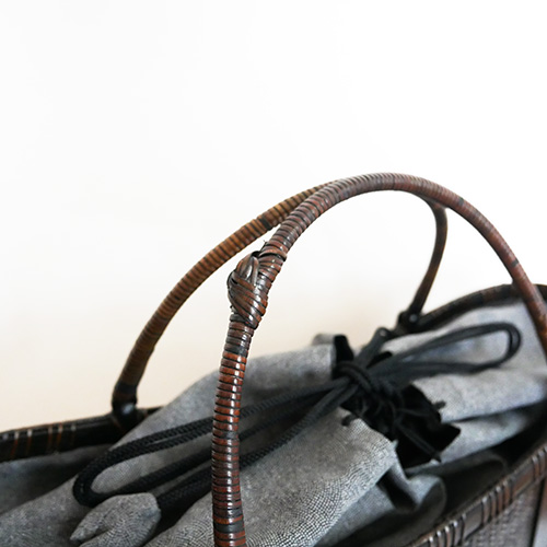 P1270157 竹 交色波網代編みバッグ