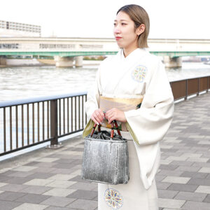 竹の網代編みハンドバッグ