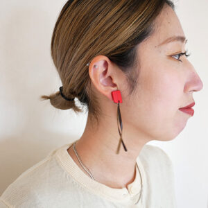 ネジネジイヤリング