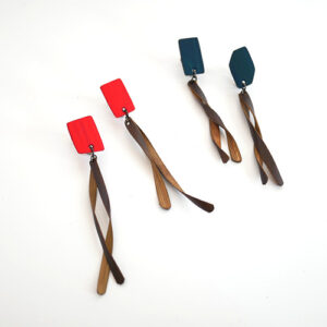 ネジネジイヤリング