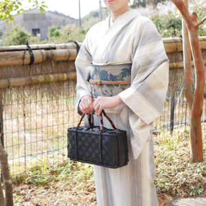 竹寄せ四つ目編みハンドバッグ